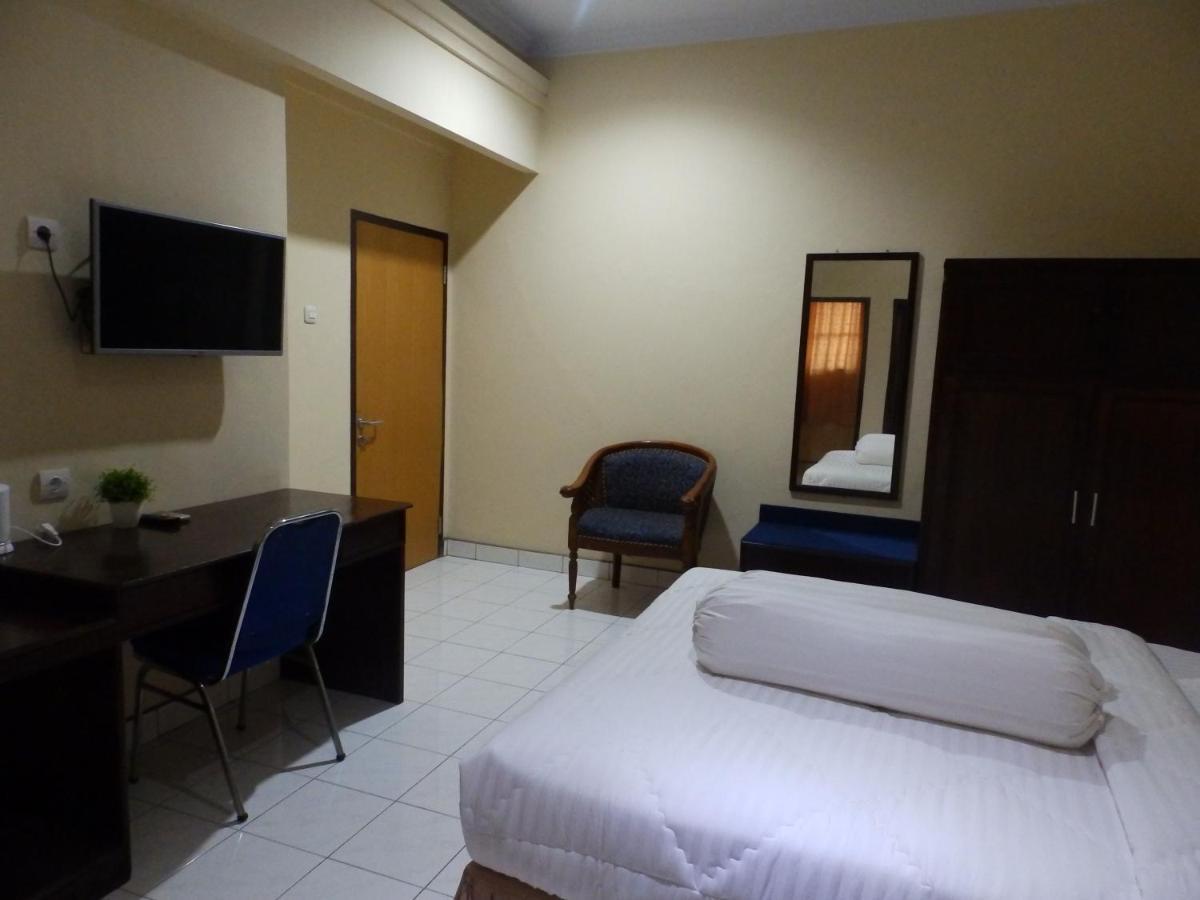 Bahari Family Hotel Bitung Εξωτερικό φωτογραφία